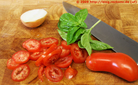 Zutaten für den Tomatensalat